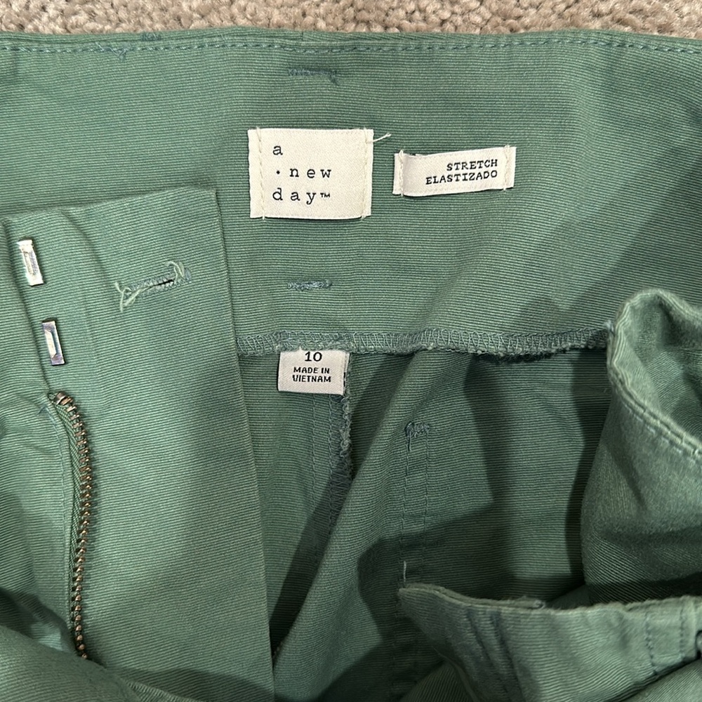 NWT A New Day High Rise Tapered Ankle Tie Front Olive Pants (10) - Picture 6 of 8